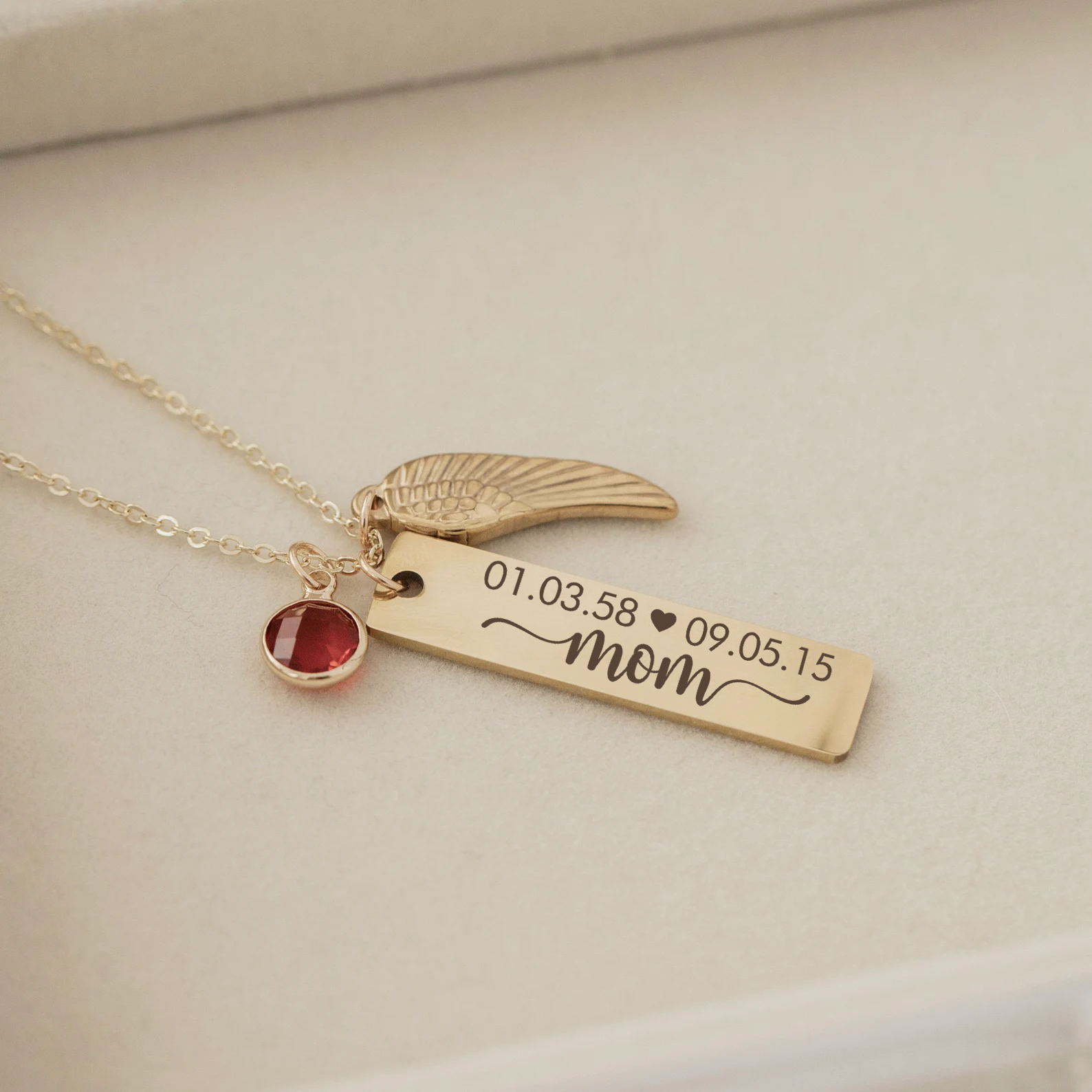 A piece of my heart is in heaven - Gold