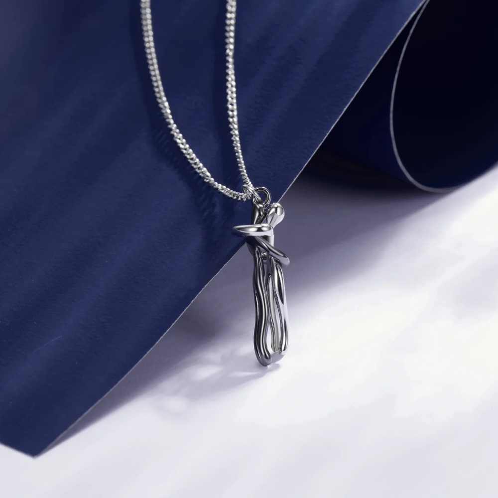 Hug Necklace