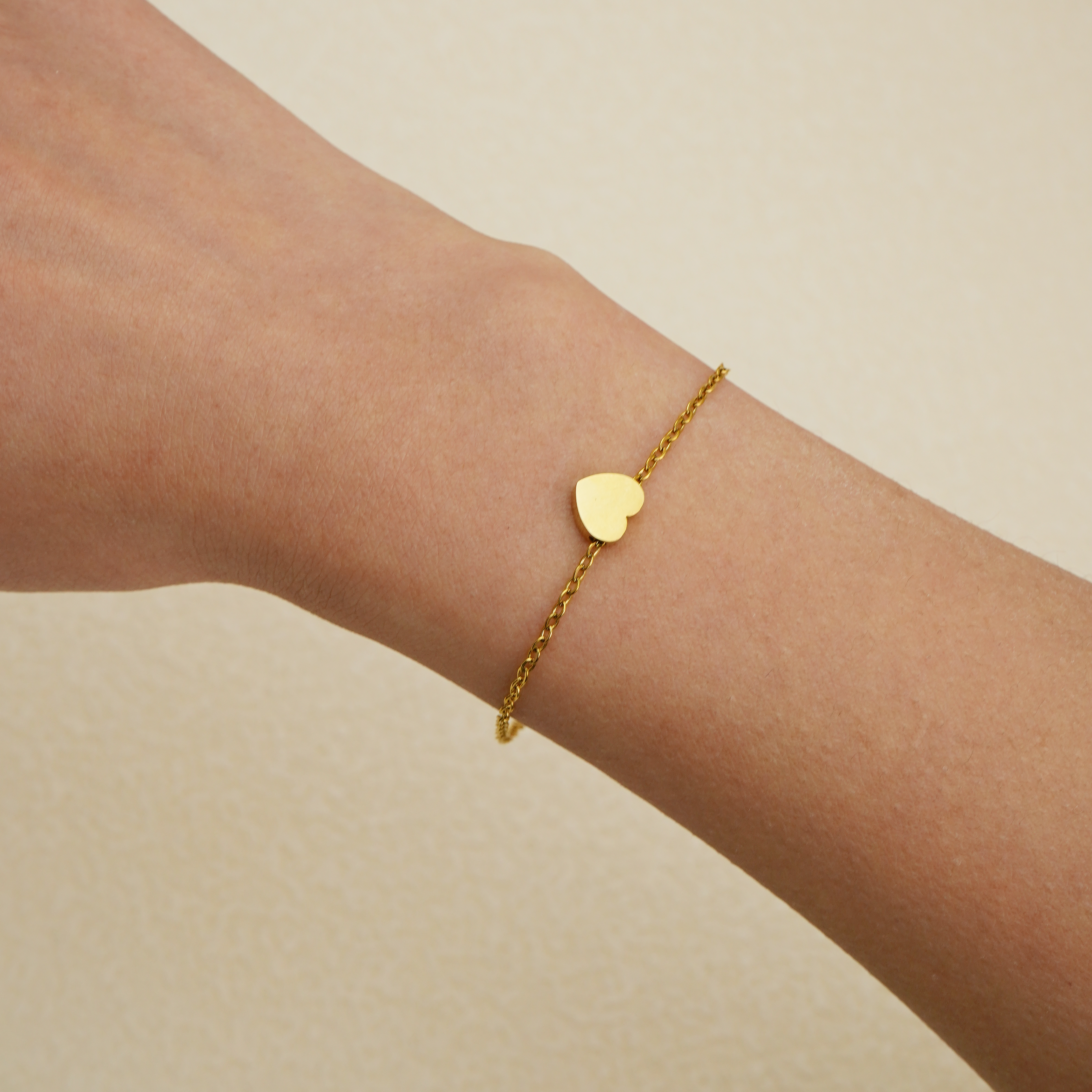 Mini Heart bracelet (Gold)